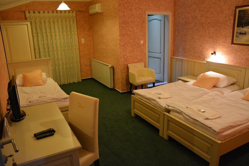 Motel Most Liyubuşka Dış mekan fotoğraf