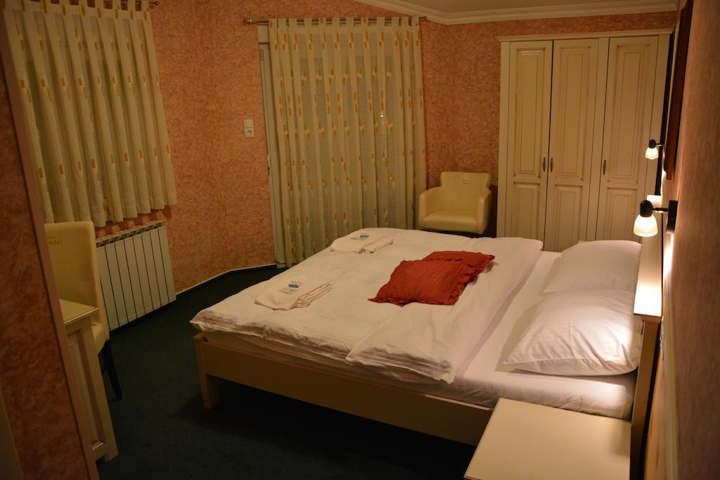 Motel Most Liyubuşka Dış mekan fotoğraf